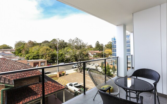 Spacious Apartment at Waitara
