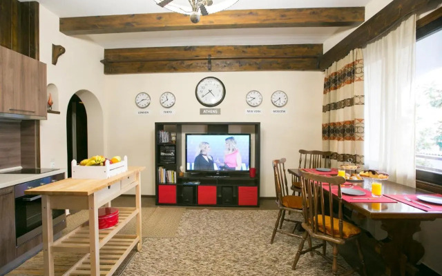 Spacious Apartment Next To Metro - Marousi