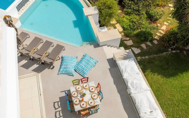 Protaras Seafront Villa Alemar