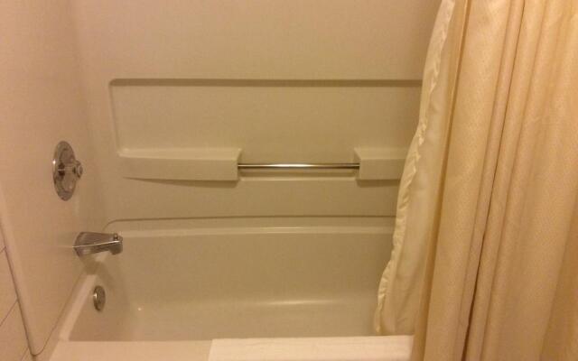 Travelodge by Wyndham Victoriaville