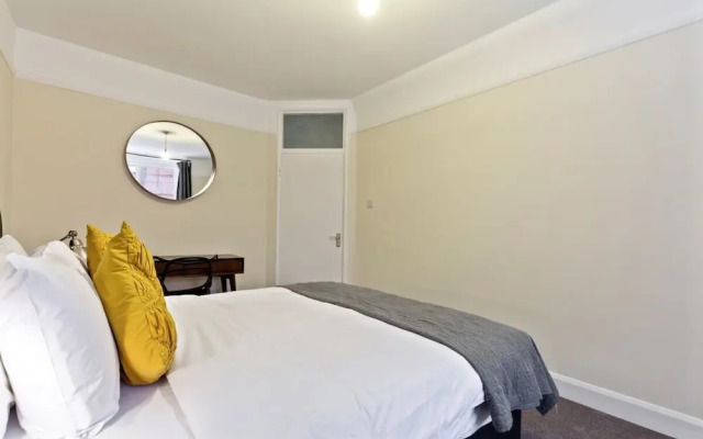 Modern 2bed Apt in St Pancras, 5mins to Station