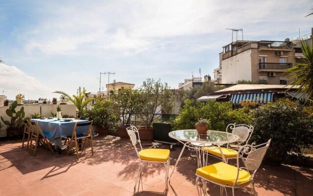 Ideally located flat for 4 ppl-Acropolis