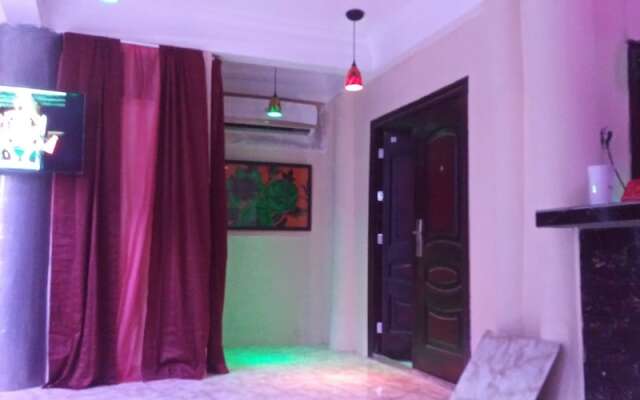 Sonnys Inn And Car Rentals
