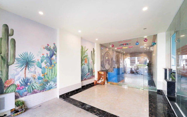 Collection O District Tan Binh Near Airport Formerly Joy Inn