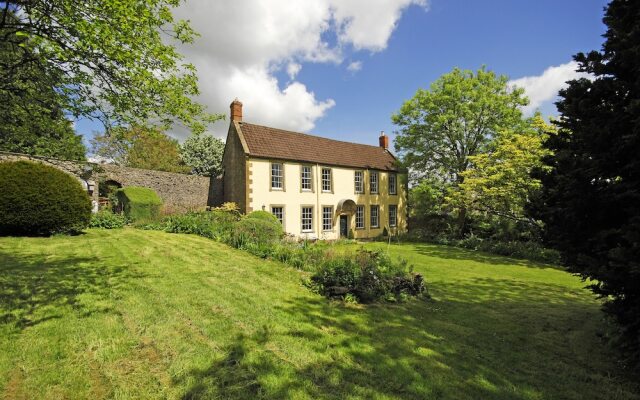 Hillside House  - beautiful old house