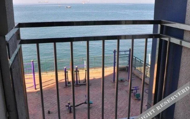 Qingdao BlueStone Seaview Hostel
