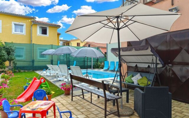 Apartment 623