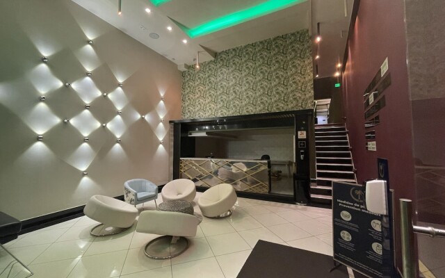 Hotel Palmera Dorada