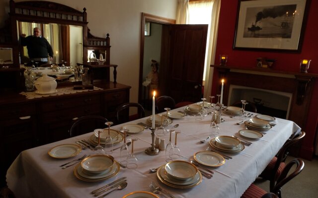 Stoke House Bed And Breakfast