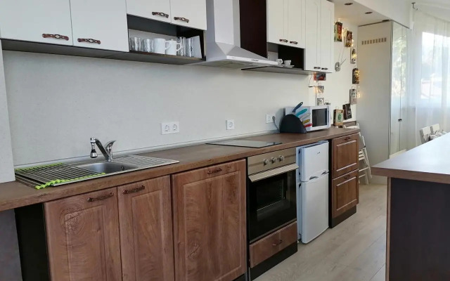 Apartment 15