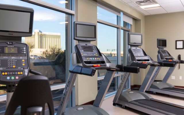 Staybridge Suites: Las Vegas - Stadium District by IHG