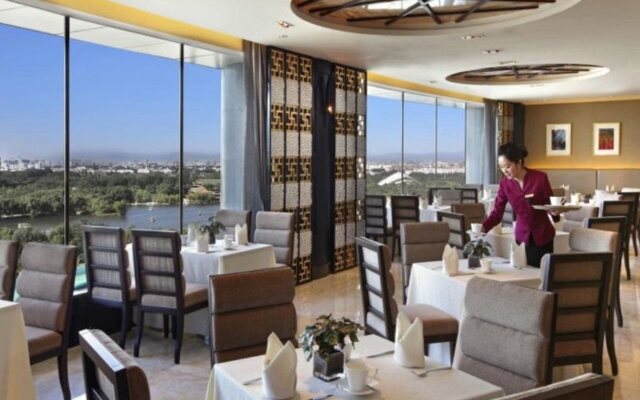 Lake View Hotel
