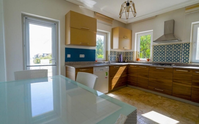 P2122 in Antalya With 4 Bedrooms and 4 5 Bathrooms