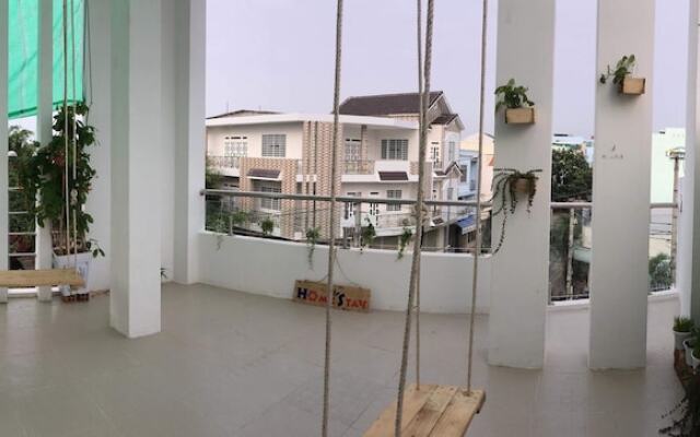 D Homestay