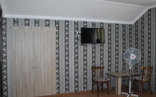 Guesthouse on Tamar Mefe St.14