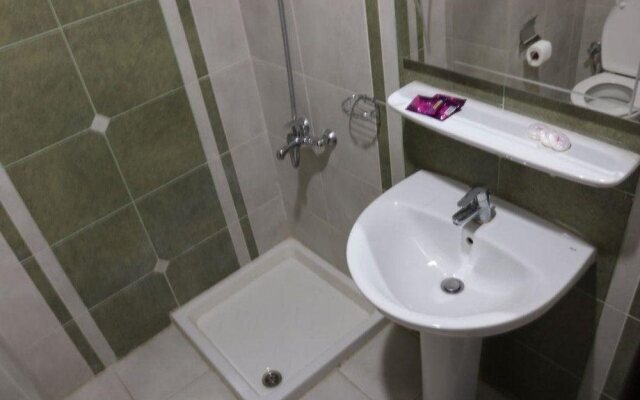 Iskan Hotel 5