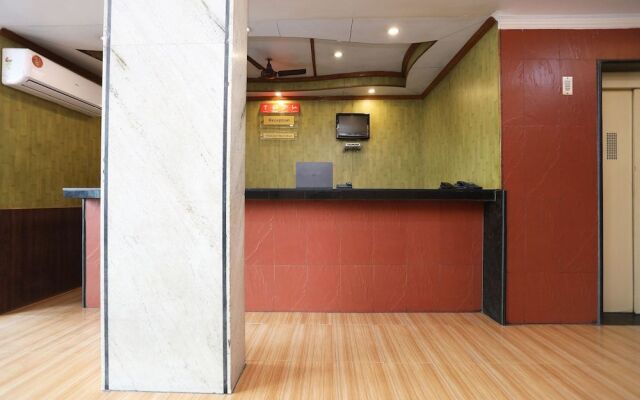 Oyo 30068 Hotel Kesar Palace