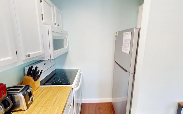 Sandpiper Cove 8113 Studio Bedroom Condo by RedAwning