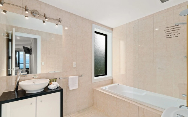 3-Bedroom Penthouse Apartment - The Beacon