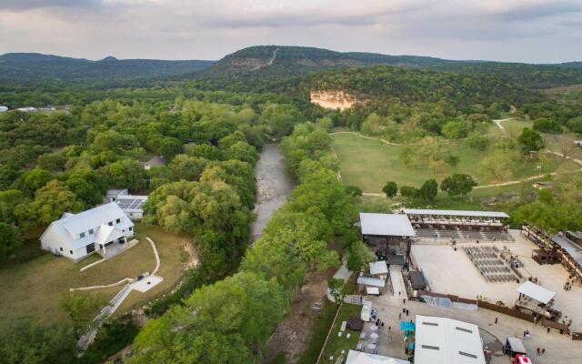 The White House on the Horseshoe