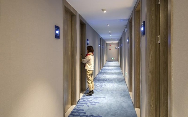 7 Days Premium Hotel Guangzhou Changlong Zoo Station North Gate – Hotel Rooms – Guangzhou
