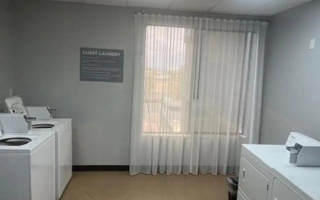 Best Western Legacy Inn & Suites