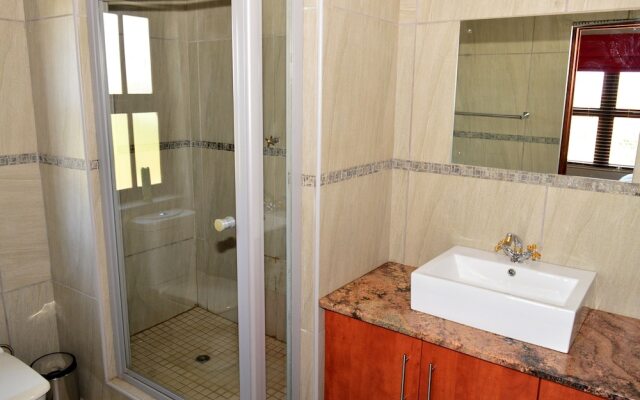 Village Lodge Vaal de Grace