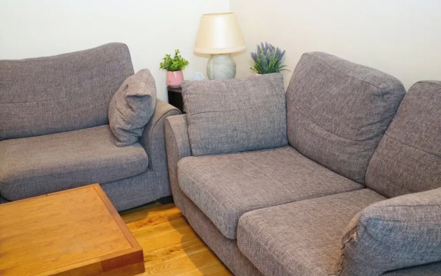 Tranent Bridge House - 6 Bedroom Retreat