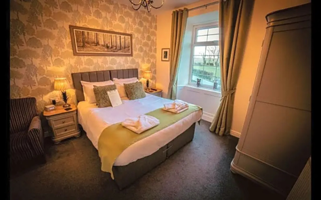 Ensuite Bed And Breakfast Rooms At The Ring Pub