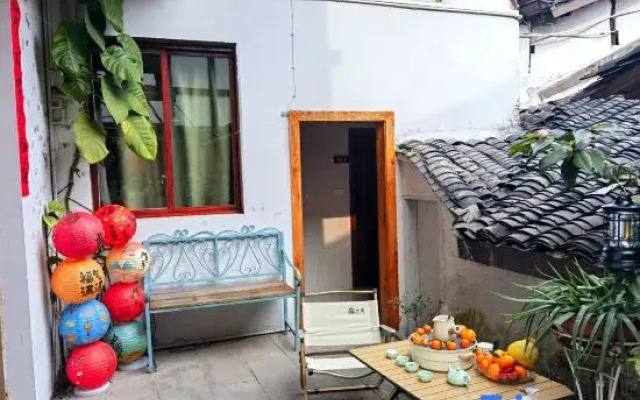 Memories of Zhongshan Inn