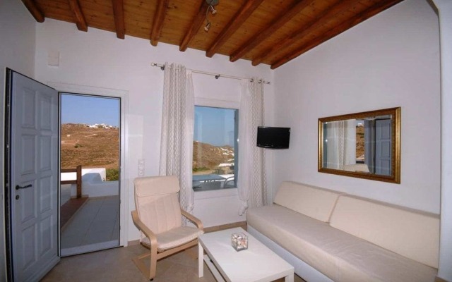 Lino Apartments