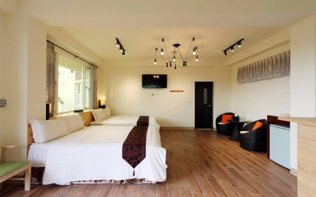 Cai Feng B&B