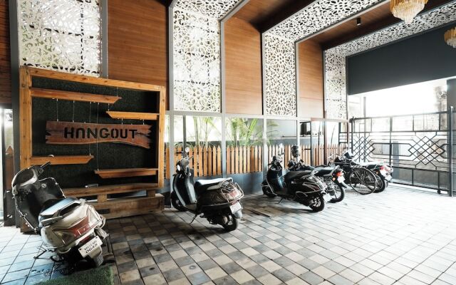Hotel Hangout