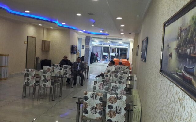 Fly Hotel
