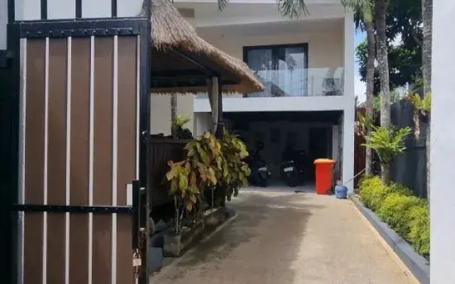 Tresna Villa 9