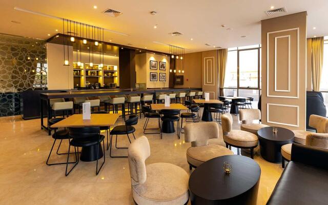 Four Points by Sheraton Production City, Dubai