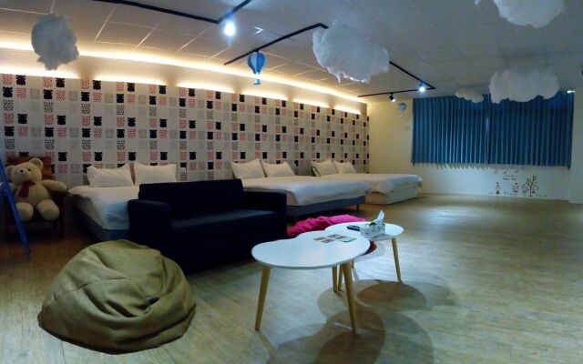 Sleep In Guest House
