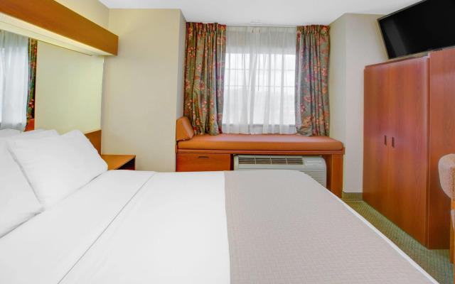 Microtel Inn & Suites by Wyndham Hattiesburg