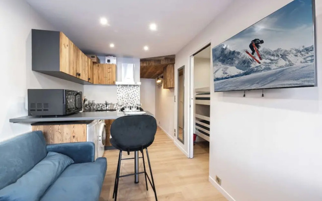 2 Bedroom Apartment With Parking and Balcony