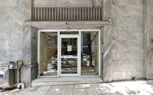 Elegant Big Apartment in Athens With Balcony
