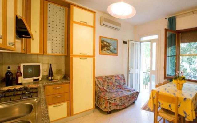 Homely Apartment Close to the Beach - Beahost