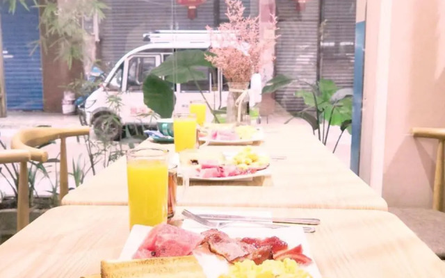 Murphy Youth Hotel Guilin