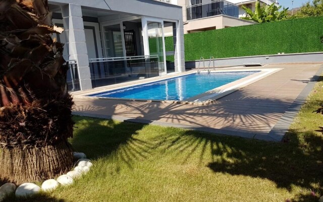 Villa Miray by tatilevikiralama