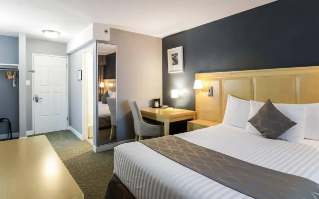 Red Lion Inn & Suites Abbotsford