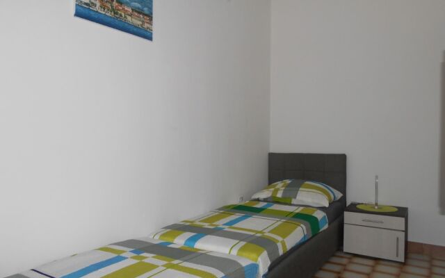 Apartment Near Novalja Center