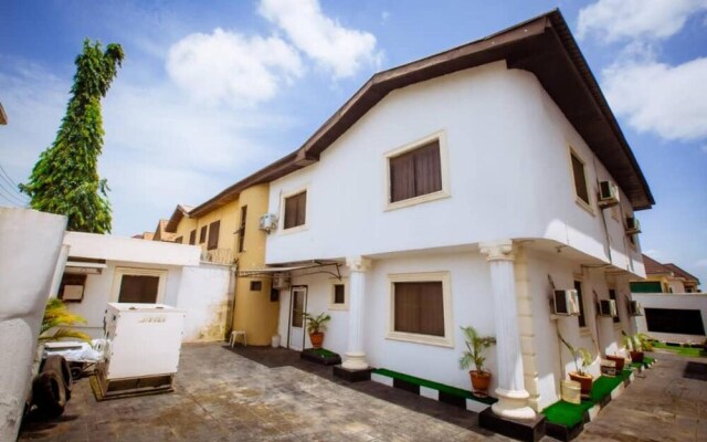 Stunning 2-bed Apartment in Lagos
