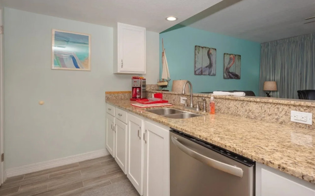Laguna Reef Condos by VTrips