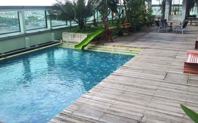 Homey 1Br Apartment At Aryaduta Residence Surabaya