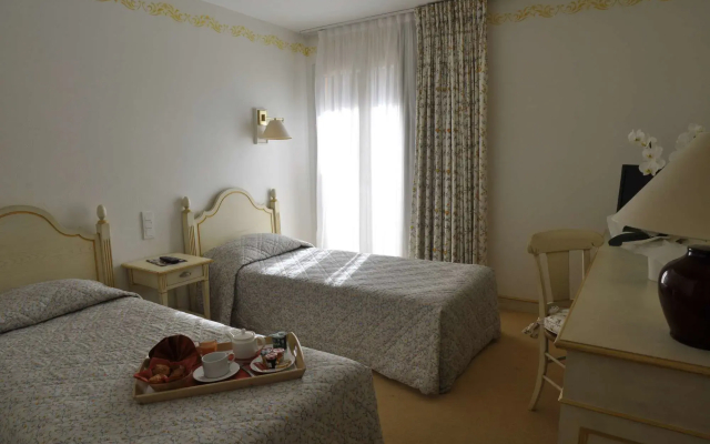 Hôtel Omega