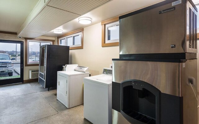 Red Roof Inn PLUS+ Nashville North - Goodlettsville